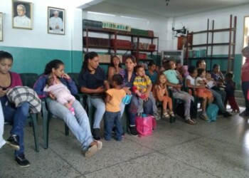 Pacientes esperando ser atendidos