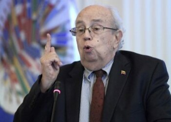 Gustavo Tarre, el representante permanente ante ese organismo como delegado del Parlamento de Venezuela, que preside el opositor Juan Guaidó.