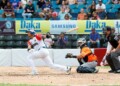 Encuentro de la Liga Venezolana de Béisbol Profesional (LVBP) temporada 2018-2019, entre los Tiburones de la Guaira y Aguilas del Zulia, realizado en el estadio de la UCV. En la gràfica el jardinero Jorma Rodriguez. LM