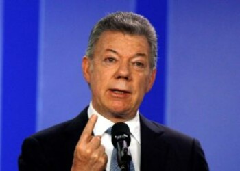 Colombia's President Juan Manuel Santos speaks during a joint news conference in Bogota, Colombia February 6, 2018. REUTERS/Jaime Saldarriaga