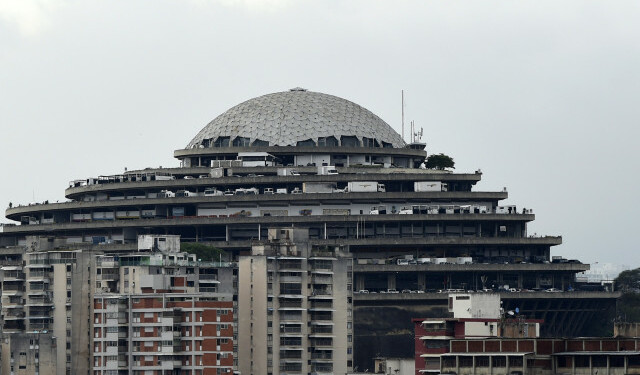 View of the Bolivarian National Intelligence Service (SEBIN) headquarters, known as "El Helicoide", in Caracas, on May 9, 2019. - Edgar Zambrano, a senior leader of the opposition-dominated National Assembly, was detained by Venezuelan intelligence agents Wednesday, in the first arrest of a lawmaker since the failed uprising against President Nicolas Maduro last week. (Photo by STR / AFP)