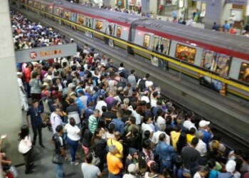Retraso en el Metro, Fotografías: Juan Luis Clemente, 04-11-2018