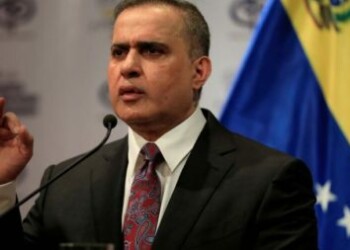 Venezuela's Chief Prosecutor Tarek William Saab talks to the media during a news conference in Caracas, Venezuela, May 3, 2018. REUTERS/Marco Bello
