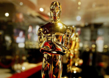 HOLLYWOOD - FEBRUARY 20:  A display case is seen full of Oscar statues February 20, 2004 in Hollywood, California. These are the Oscar statuettes that will be handed out on February 29 at the 76th Academy Awards ceremony and will be on display at the Hollywood & Highland entertainment complex.  (Photo by Carlo Allegri/Getty Images)