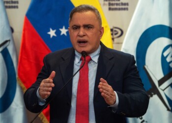 Venezuelan Attorney General Tarek Saab speaks during a press conference about extortion gangs that are attacking the Venezuelan city of Maracaibo, at the Public Ministry in Caracas on February 27, 2023. (Photo by Miguel ZAMBRANO / AFP)